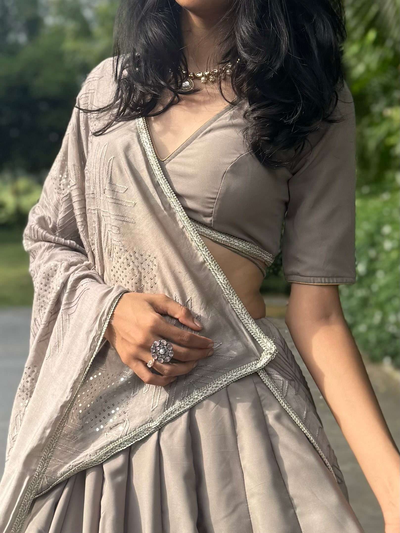 SAPHIRA - Mysterious Luxe

Shade: Ashen Grey