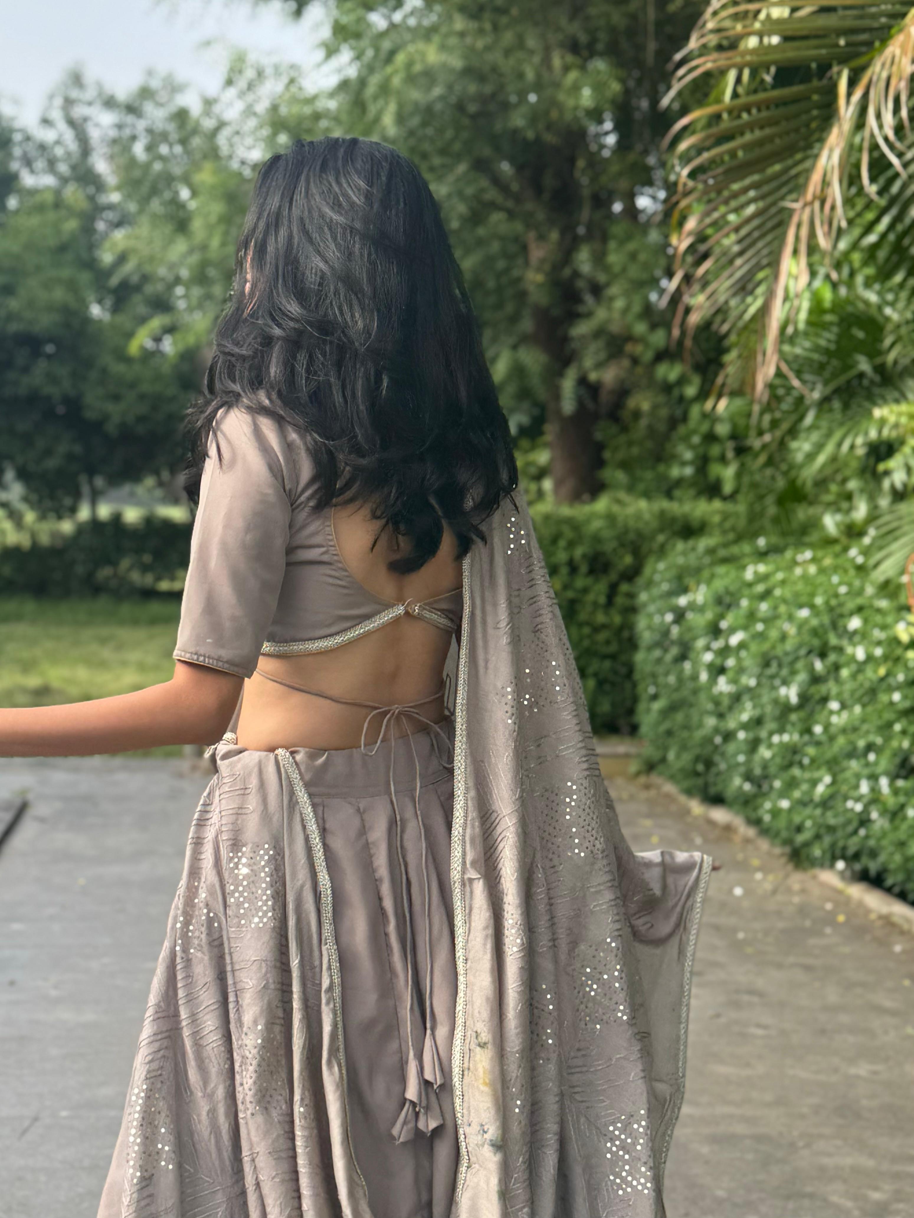 SAPHIRA - Mysterious Luxe
Shade: Ashen Grey