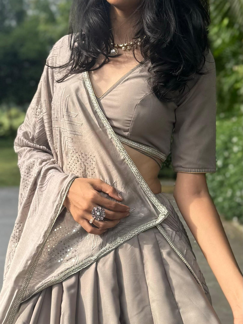 SAPHIRA - Mysterious Luxe
Shade: Ashen Grey